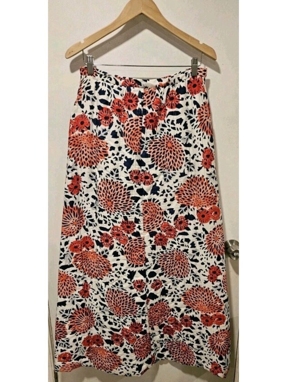 Vera Neumann Sz 12 Vintage Maxi Skirt Quilt Floral White Blue Red Toggle Button - Picture 9 of 11